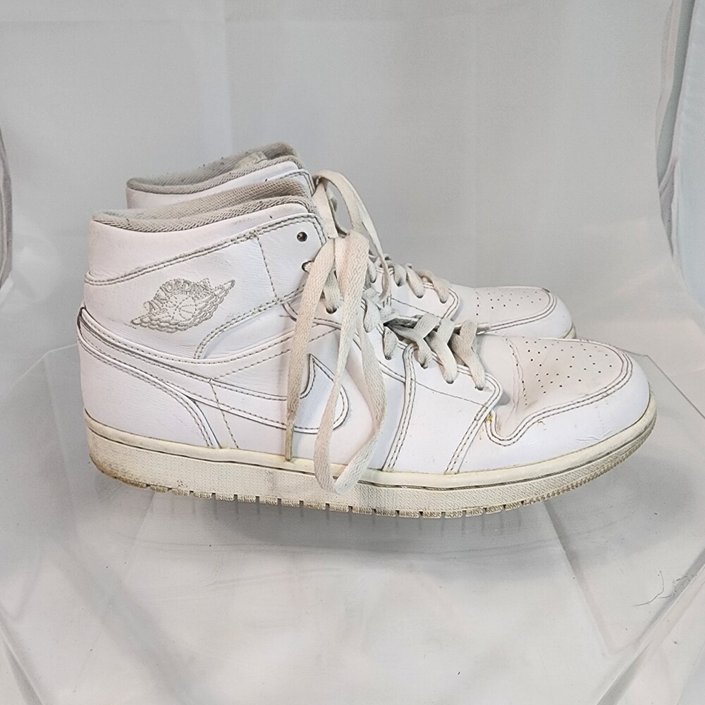 Nike Air Jordan 1 Retro Mid Triple White 554724-100 Men 9.5 Basketball Sneakers